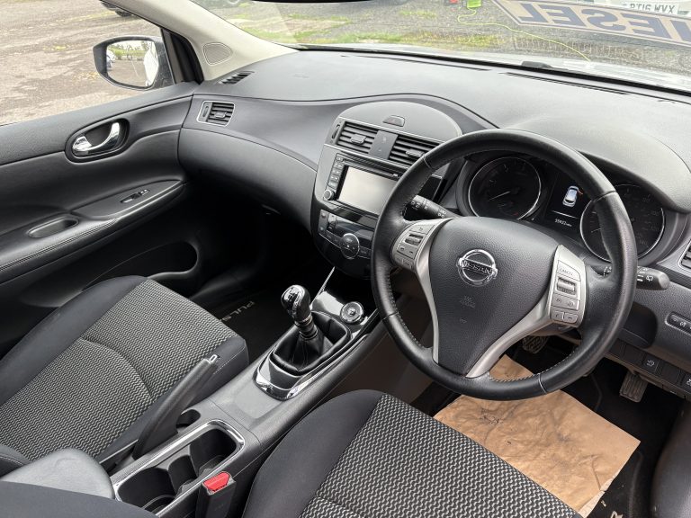 NISSAN PULSAR HATCHBACK 1.5L